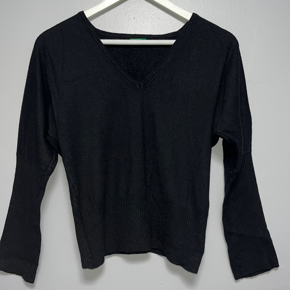 Black v neck women’s cardigan